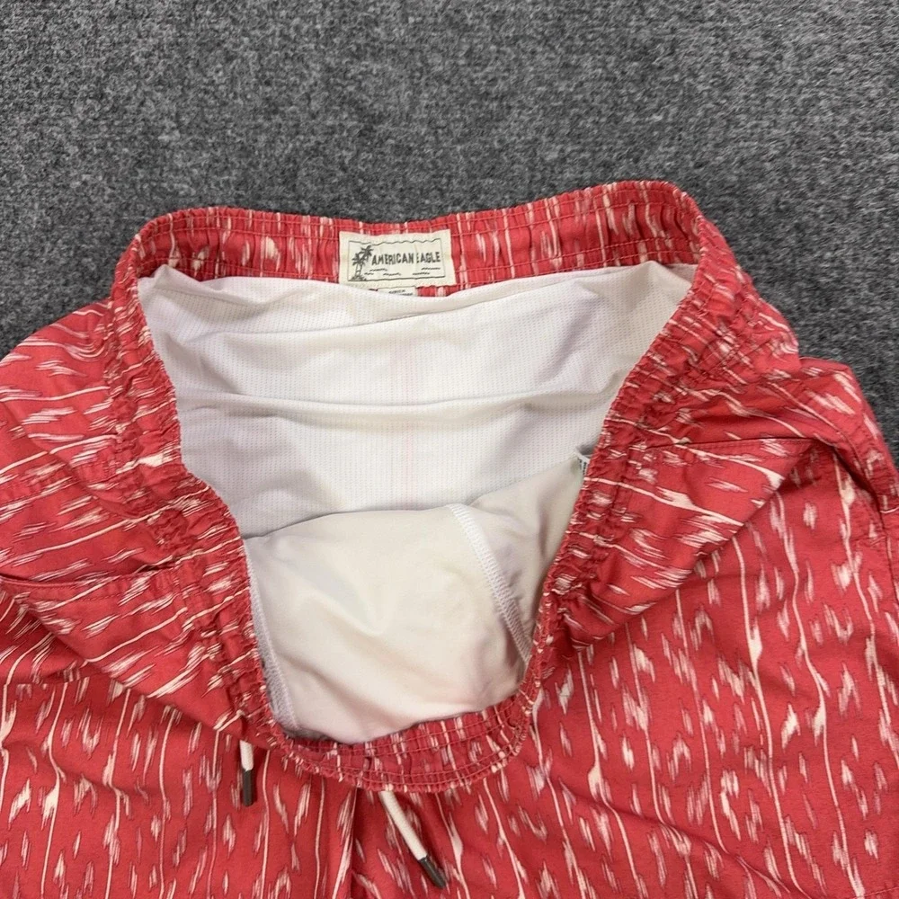 American Eagle Outfitters Swim Trunks Mens Small Red Ikat Mesh Lined Drawstring
